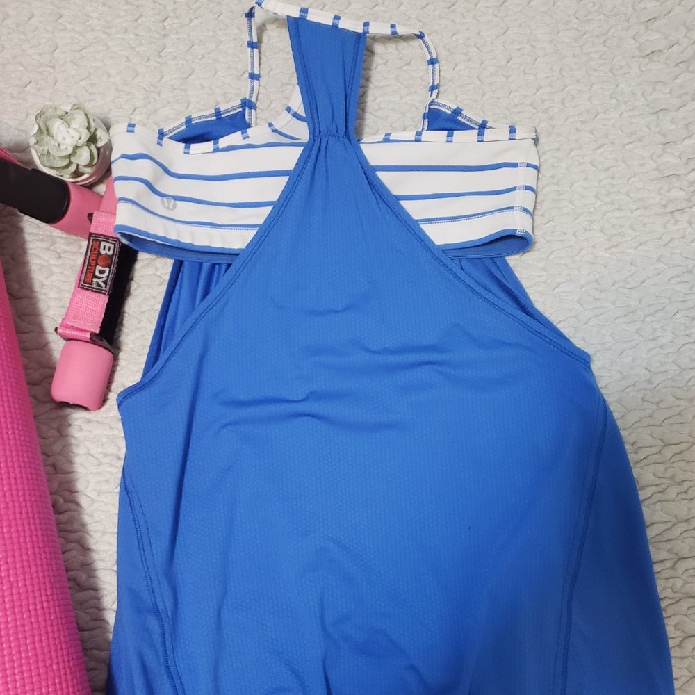 Lululemon Athletica 'No Limits' tank with built in bra size 4 - Picture 4 of 14